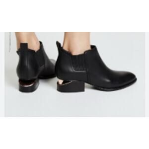 Alexander Wang Black Kori Cut Out Heel Chelsea Boots sz 38.5 EU / 8.5 US
